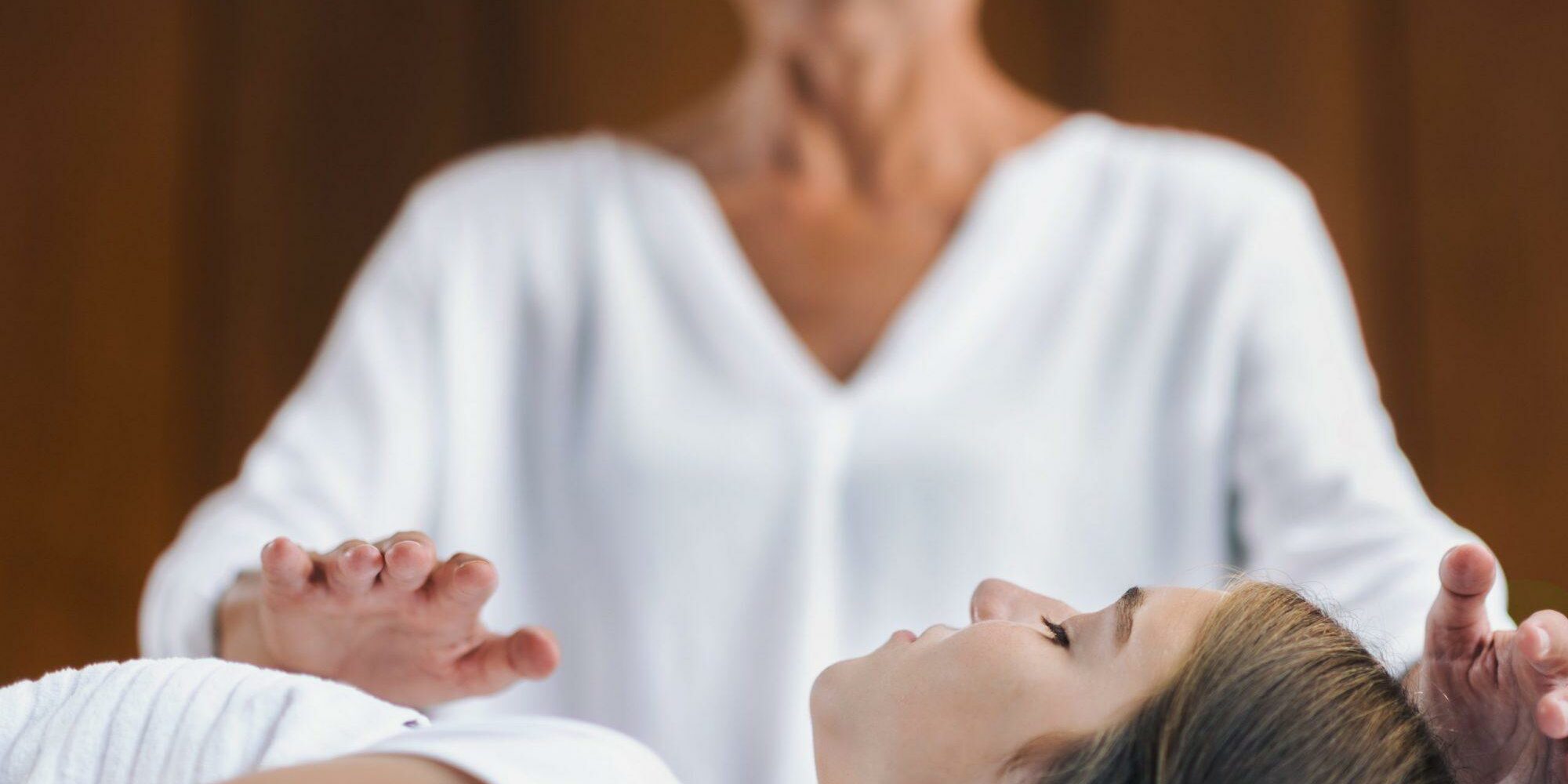 Reiki Healing Session With Teenage Girl Reiki Healing Session With Teenage Girl
